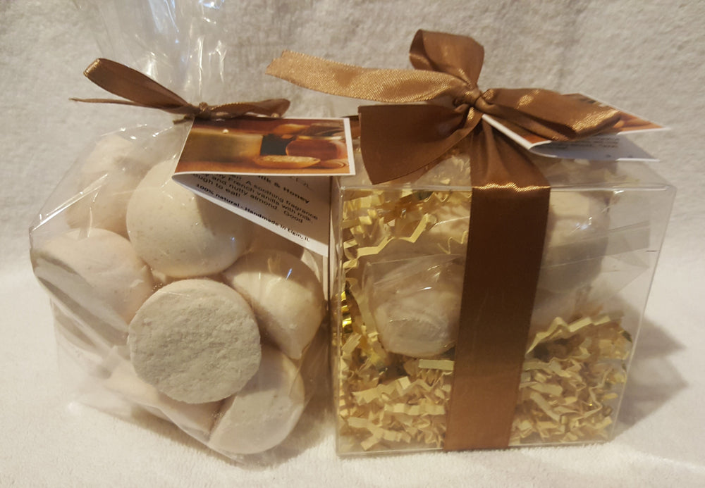 Oatmeal, Milk and Honey 14-Pack Bath Bomb Gift Set