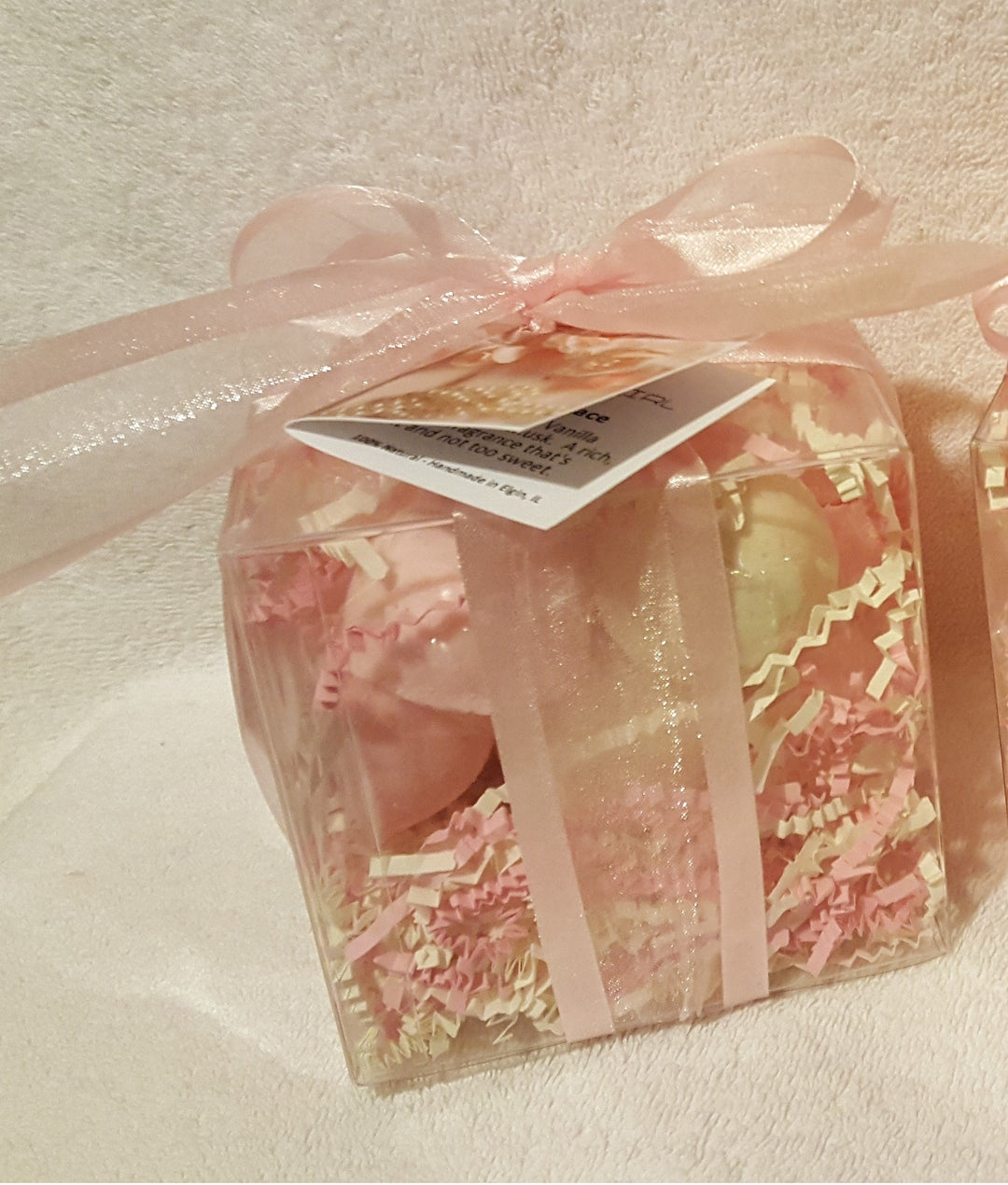 Vanilla Lace 14-Pack Bath Bomb Gift Set