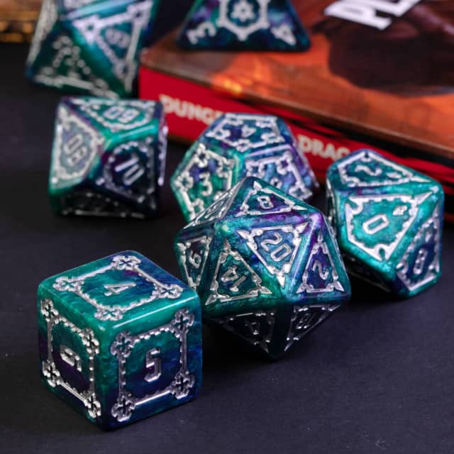 Two-Tone (Purple/Green) Huge Castle Dice (D6:25mm) 7-Dice