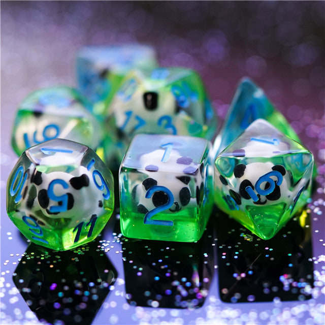 Panda on Green Field w/ Glitter 7-Dice Set
