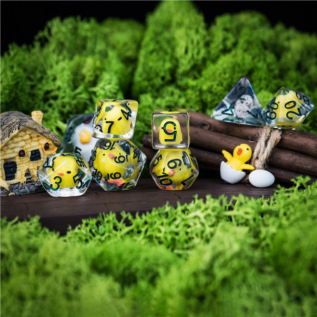 Chicken Family 7-Dice Set w/Green Numbers Dnd Dice Set + 30mm d20