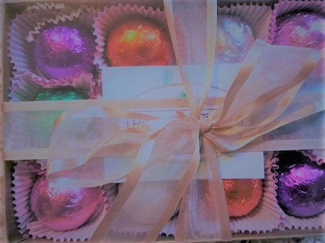 Gift Set with 12 Luxury Bath Bombs Best Sellers - Foil Wrapped 1.6 oz.