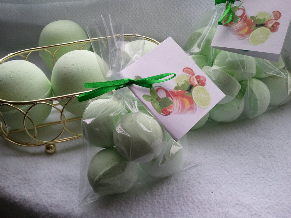 14 Bath Bombs in Coconut, Lime, Verbena, Gift Bag