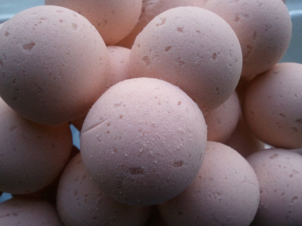 14 Bath Bombs in Amber Patchouli Fragrance