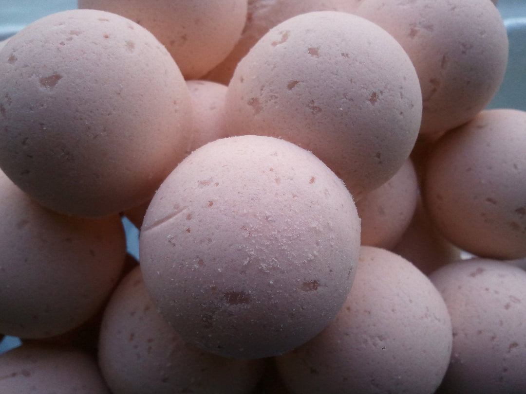 14 Bath Bombs in Amber Patchouli Fragrance