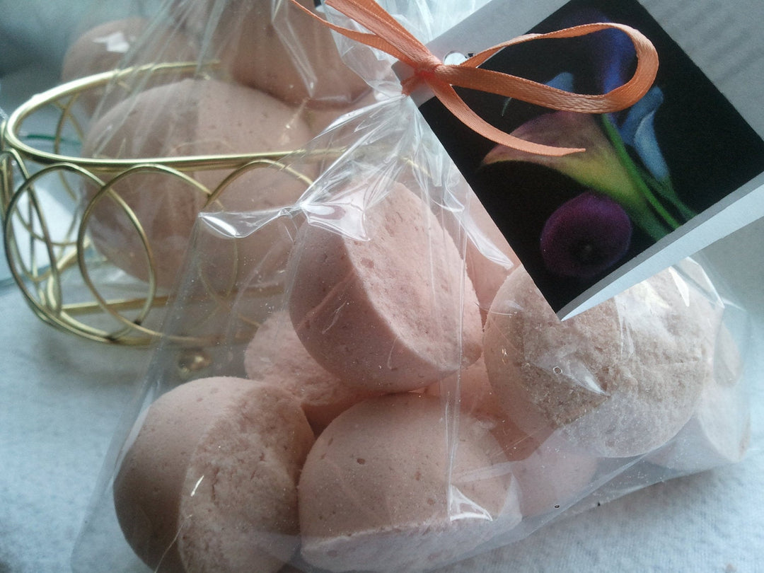 14 Bath Bombs in Amber Patchouli Fragrance