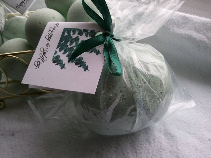 14 Bath Bombs Eucalyptus and Spearmint Essential Oils Gift Bag