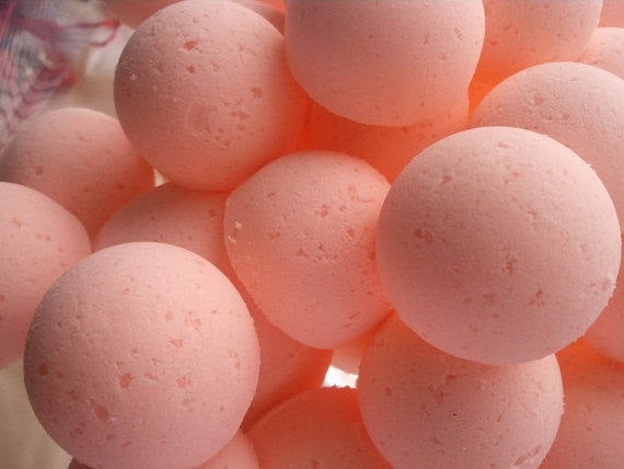 14 Bath Bombs Ginger Peach (Pier 1 Type) Gift Bag