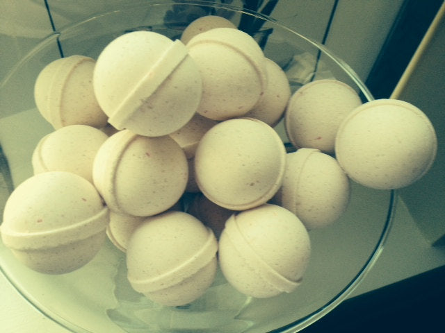 Gift Set with 12 Foil Wrapped 2.5 oz. Bath Bombs