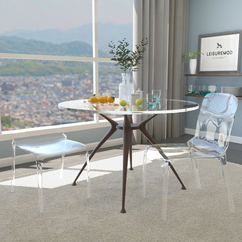 LeisureMod Murray Modern Dining Chair, Set of 2 Clear at Table.