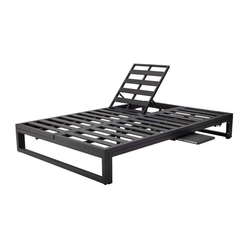 LeisureMod Chelsea Convertible Lounge Reclining Double Chaise with Cushions Black Frame.