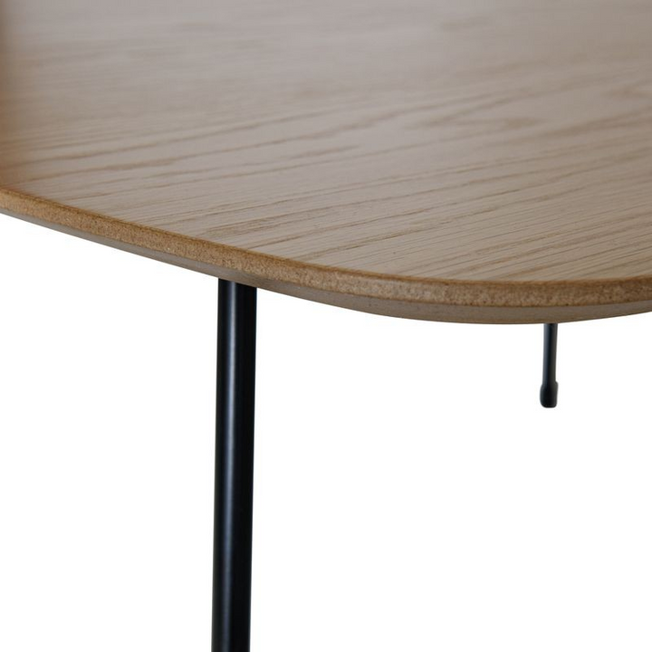 LeisureMod Pemborke Mid Century Modern Square Coffee Table with Wood Top and Powder Coated Iron Frame in Natural Wood Closeup.