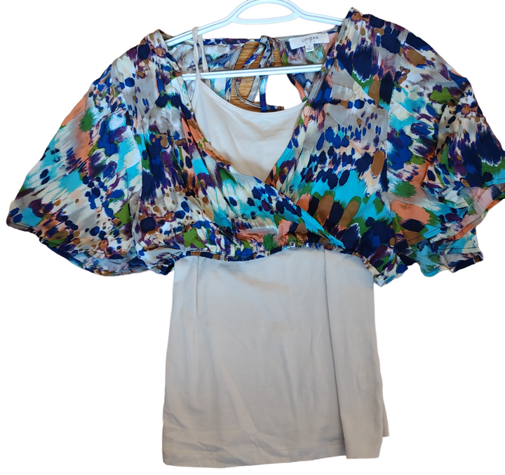 Woman's Top 1039 Clothing Apparel